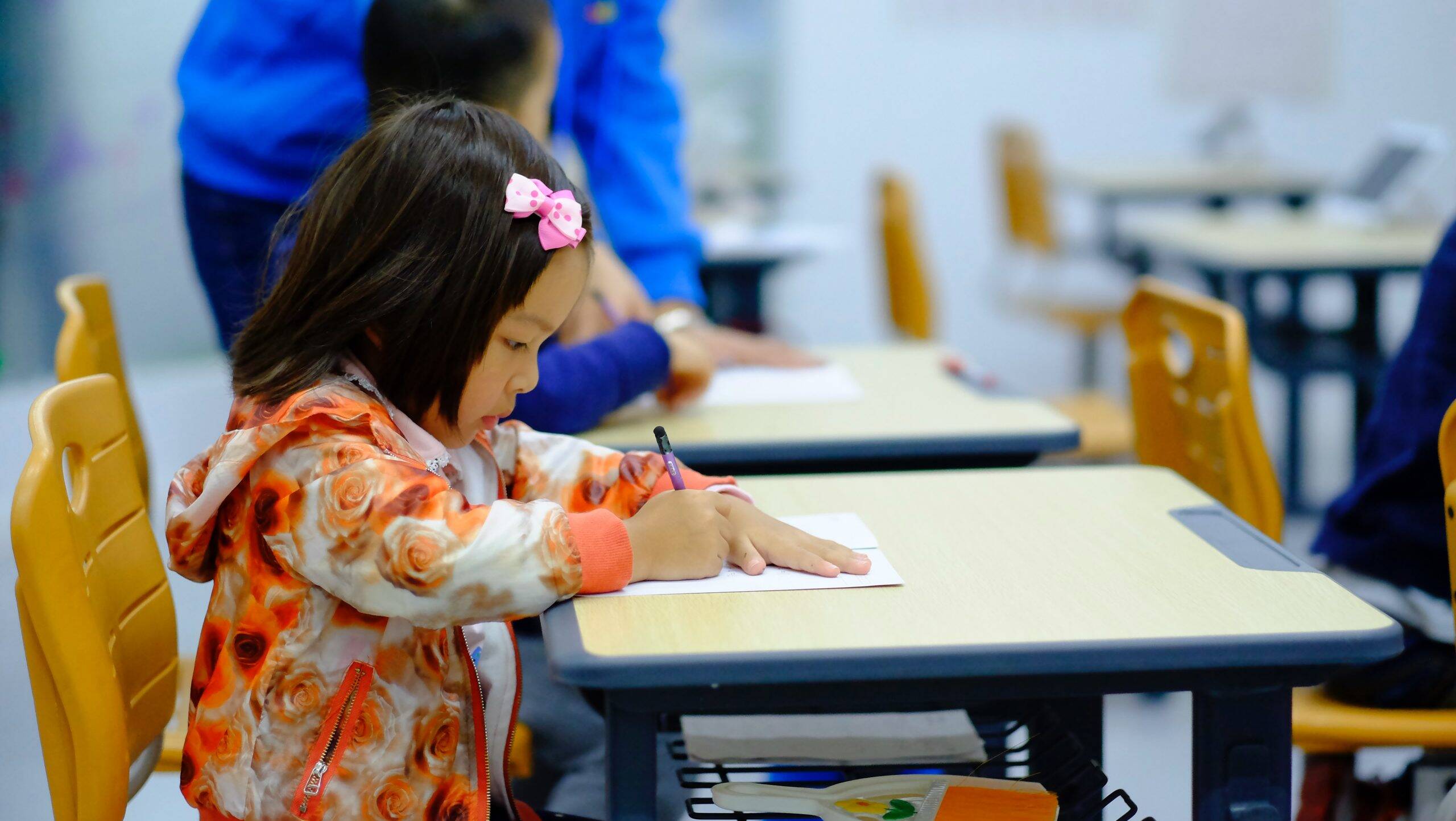 Volta às aulas pode causar morte de 17 mil crianças