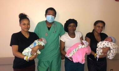 Três irmãs dão à luz no mesmo dia, com o mesmo médico nos EUA