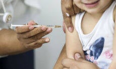 Vacina produzida na China contra covid-19 será testada em crianças e adolescentes